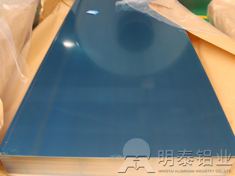 大海中遠航者艦船，鋁合金船舶龍骨助力起航